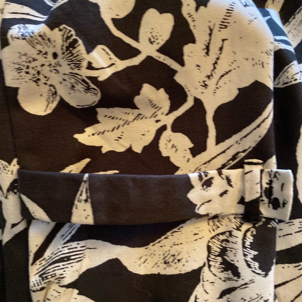 Dress jacket for spring or fall - Picture 5 of 6